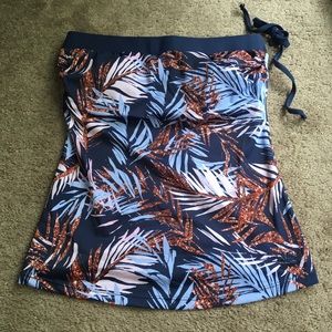 NWT Hapari GraphicStrapless Tankini Top